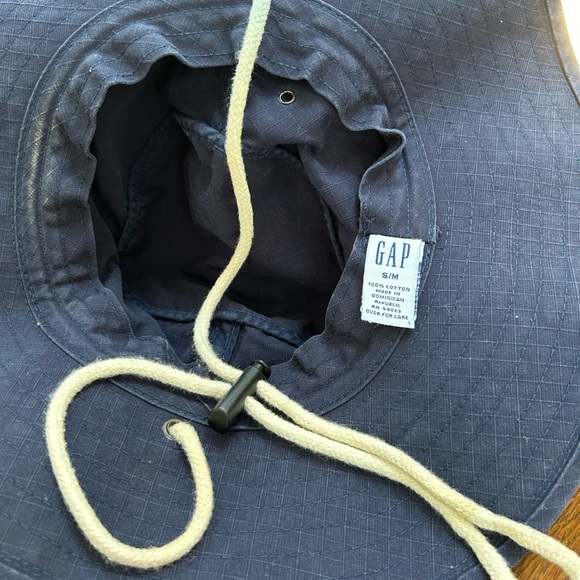 3CapBundle 2caps:1dark gray & 1Blue plaid. 1 Navy brim Gap hat, S/M, 100 cotton - Picture 5 of 5